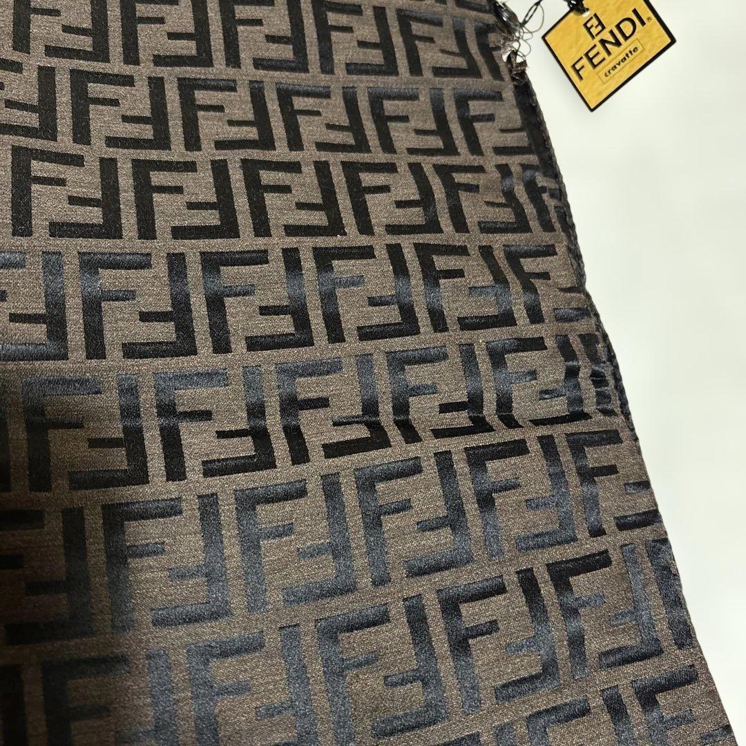 新品　FENDI ストール　マフラー　ウールシルク