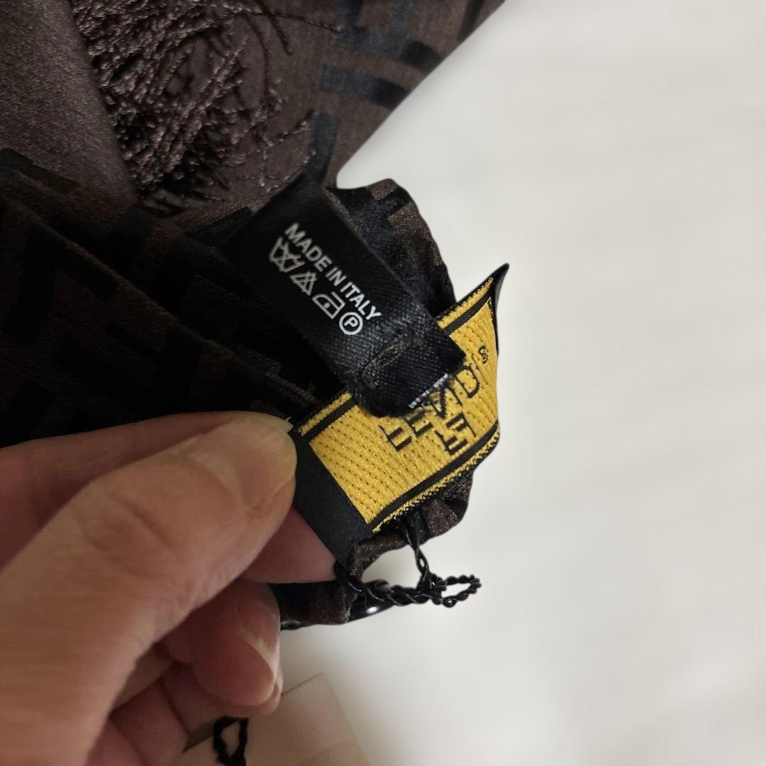 新品　FENDI ストール　マフラー　ウールシルク
