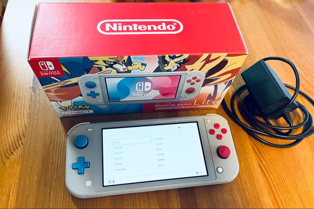 任天堂 Switch Lite ザシアン・ザマゼンタ　スイッチライト