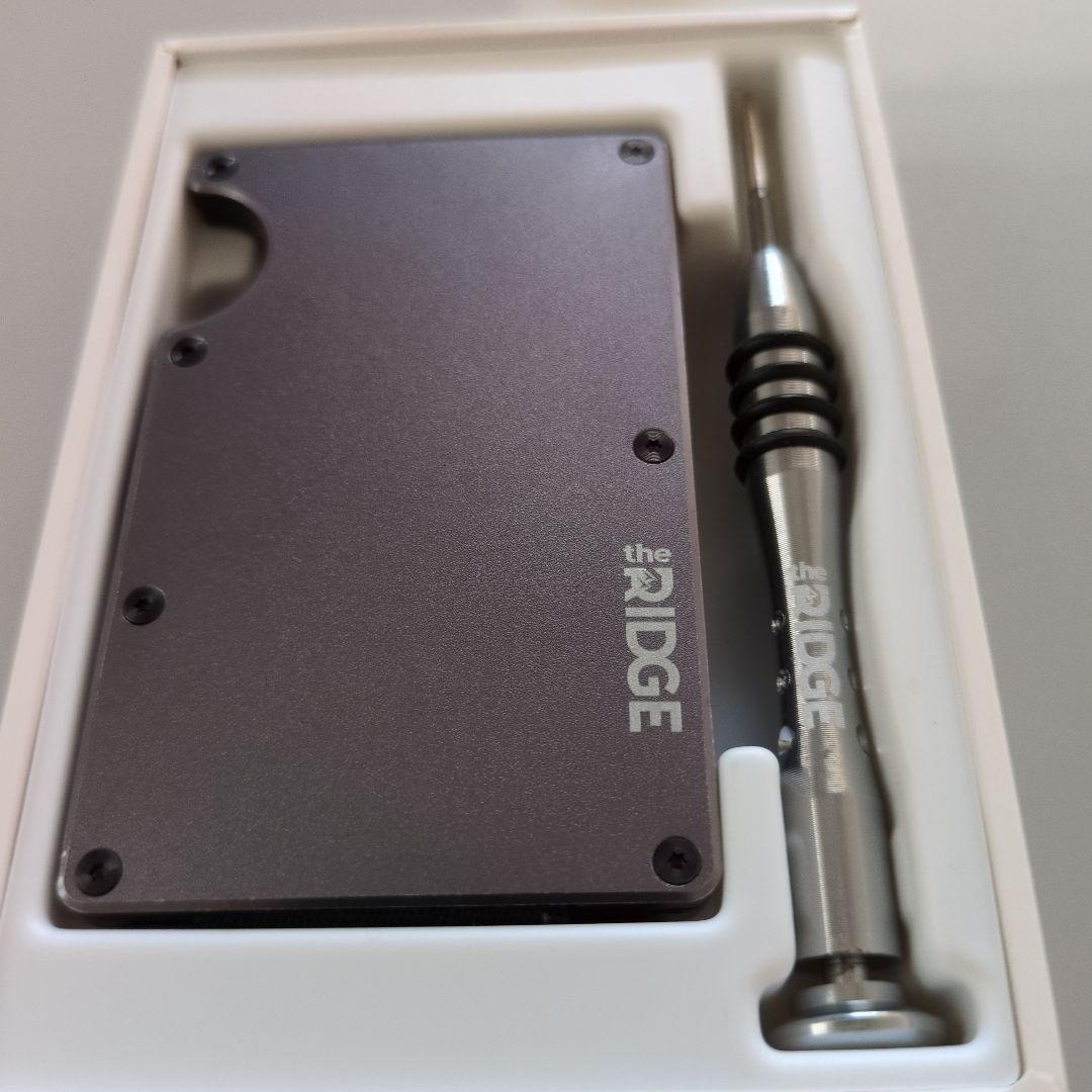 the RIDGE アルミニウム マネークリップ ガンメタル