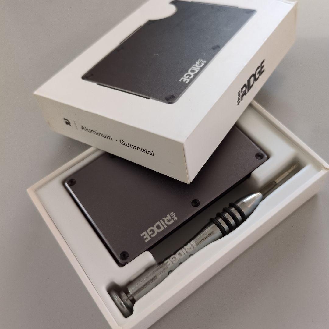 the RIDGE アルミニウム マネークリップ ガンメタル