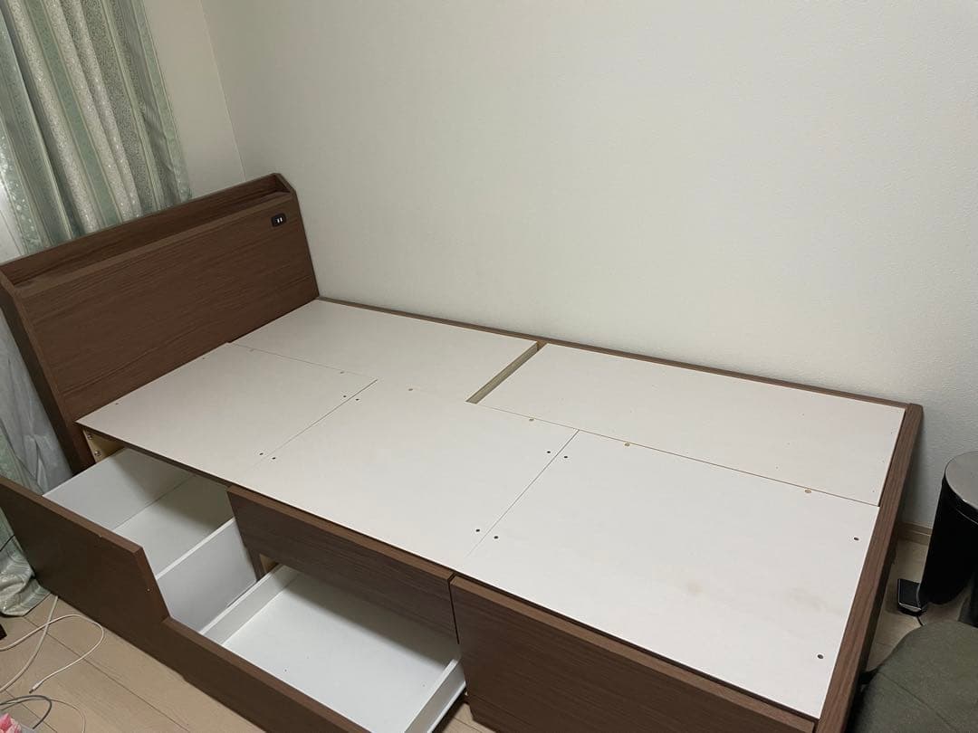 ニトリ　シングルベッドフレーム　引き出し付き