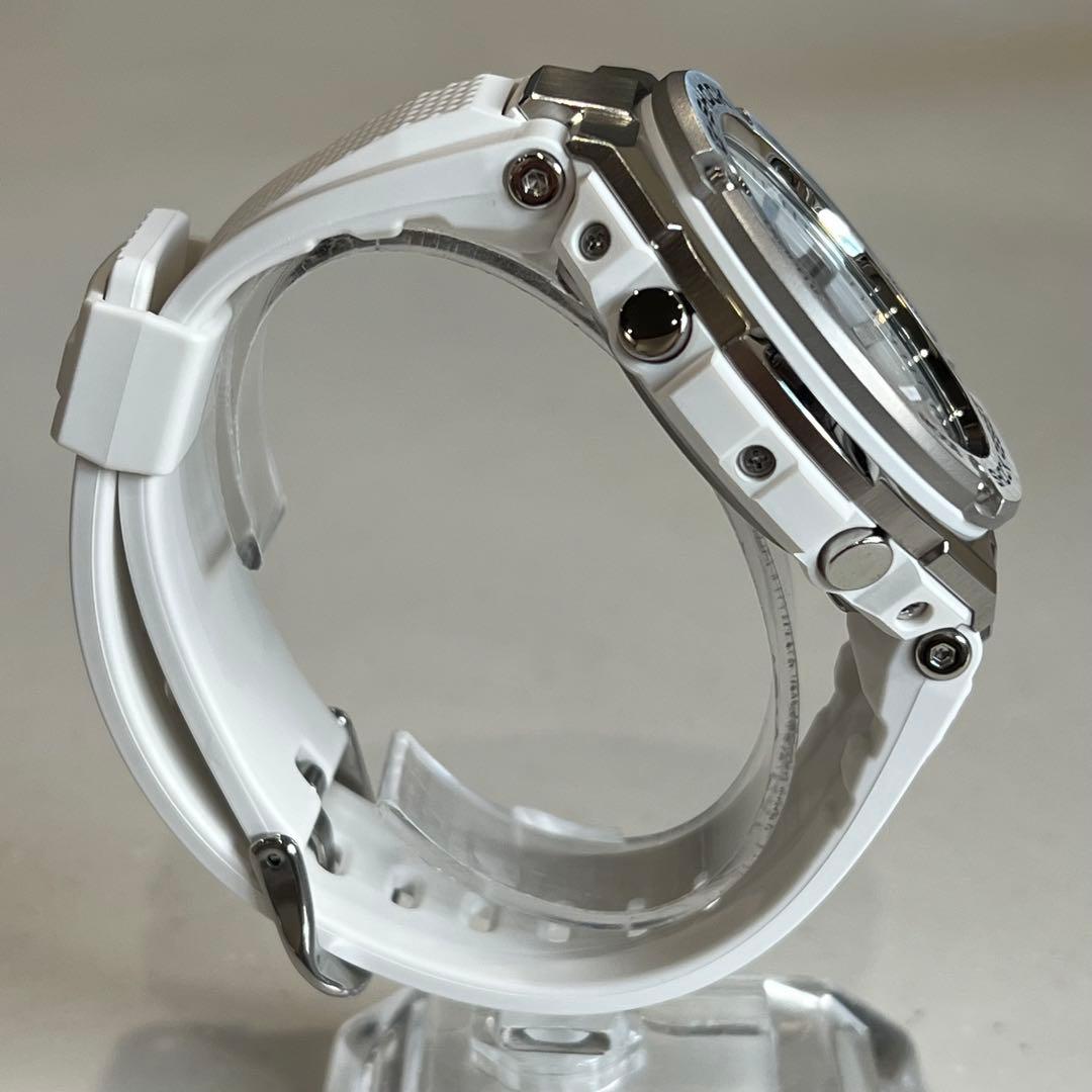 【極美品】G-SHOCK GST-W310　ホワイト　電波ソーラー　腕時計