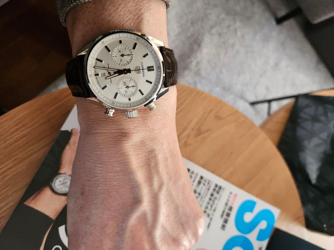 TAG Heuerタグ・ホイヤーカレラ 　02 エレガントクロノグラフ 42ｍｍ