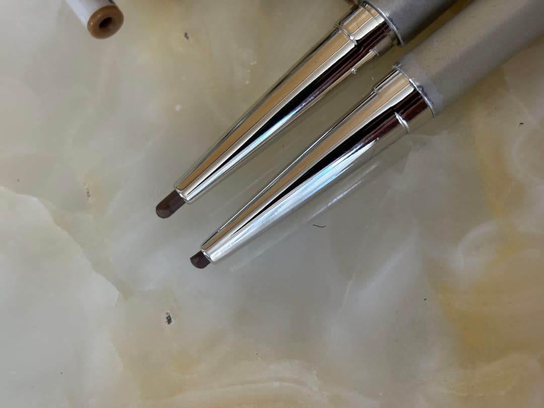 ピエヌ デュアルブロークリエーター ペンシル アイブロウ ホルダー