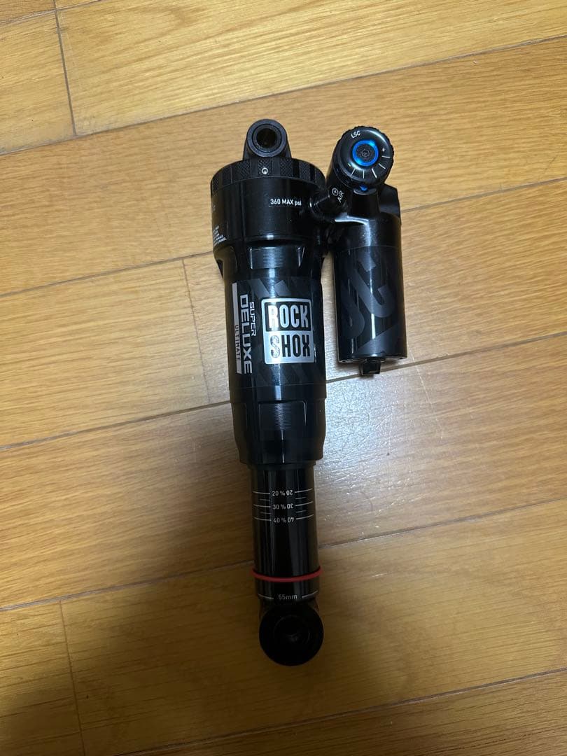 k*m様 ROCKSHOX super deluxe Ultimate