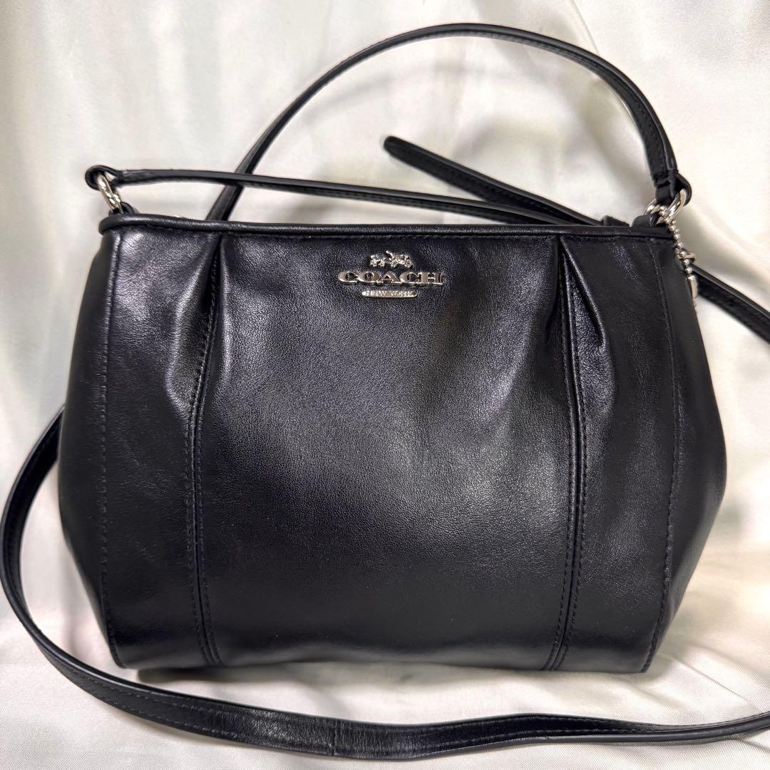 COACH コーチ　コレットレザースウィングパック　クロスボディ　超美品