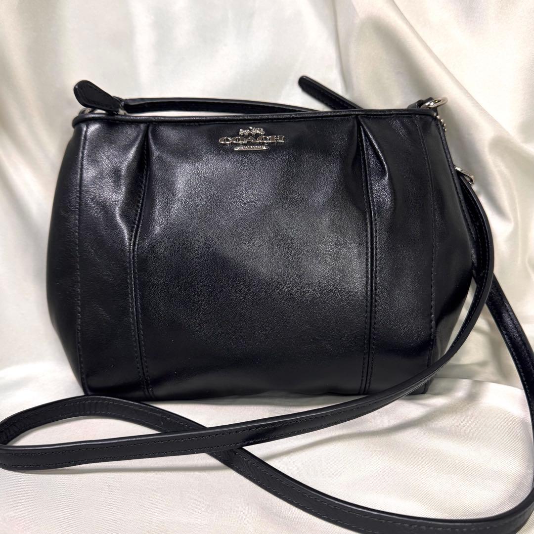 COACH コーチ　コレットレザースウィングパック　クロスボディ　超美品