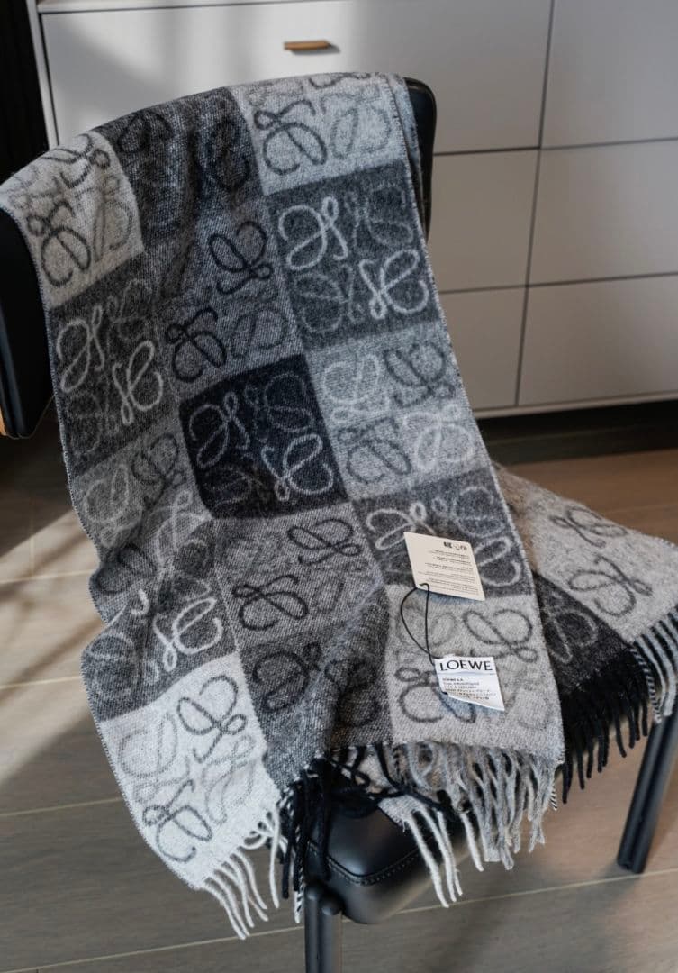 LOEWE マフラー ブラック×グレー