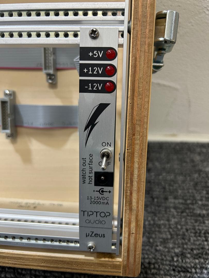 Y*i様 モジュラーシンセ　ケース　アダプター付き