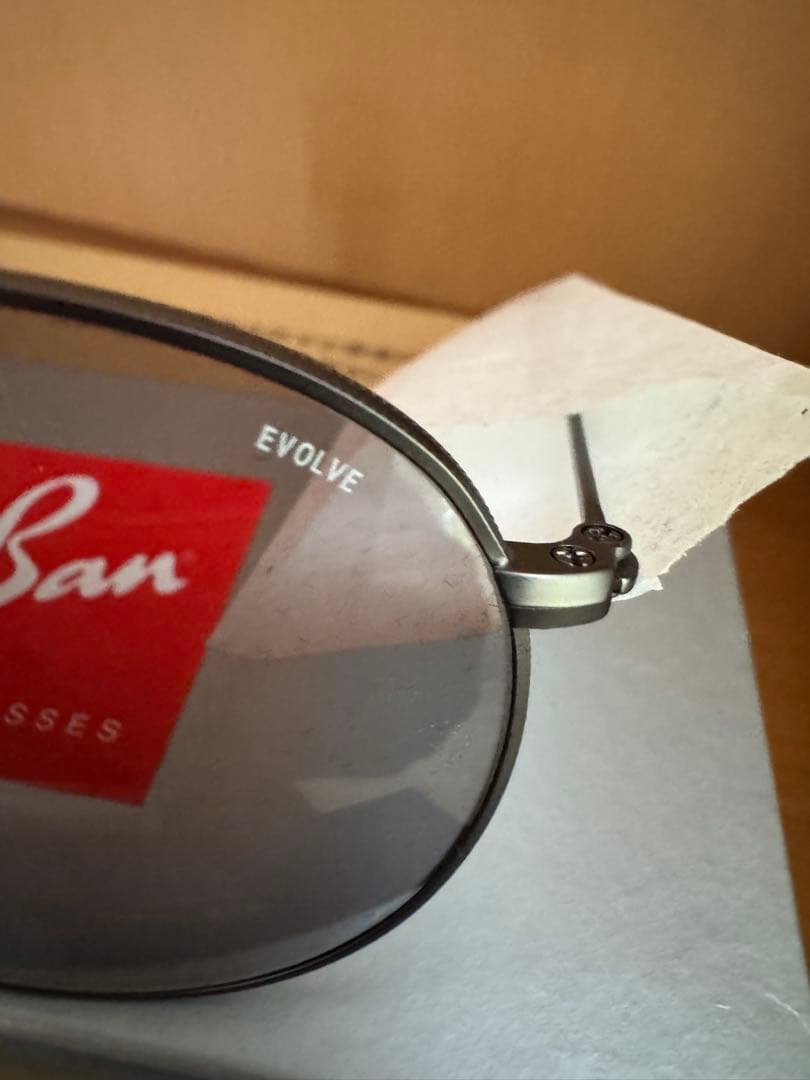 レイバン RB3447 ラウンドメタル Evolve 調光レンズ 53サイズ
