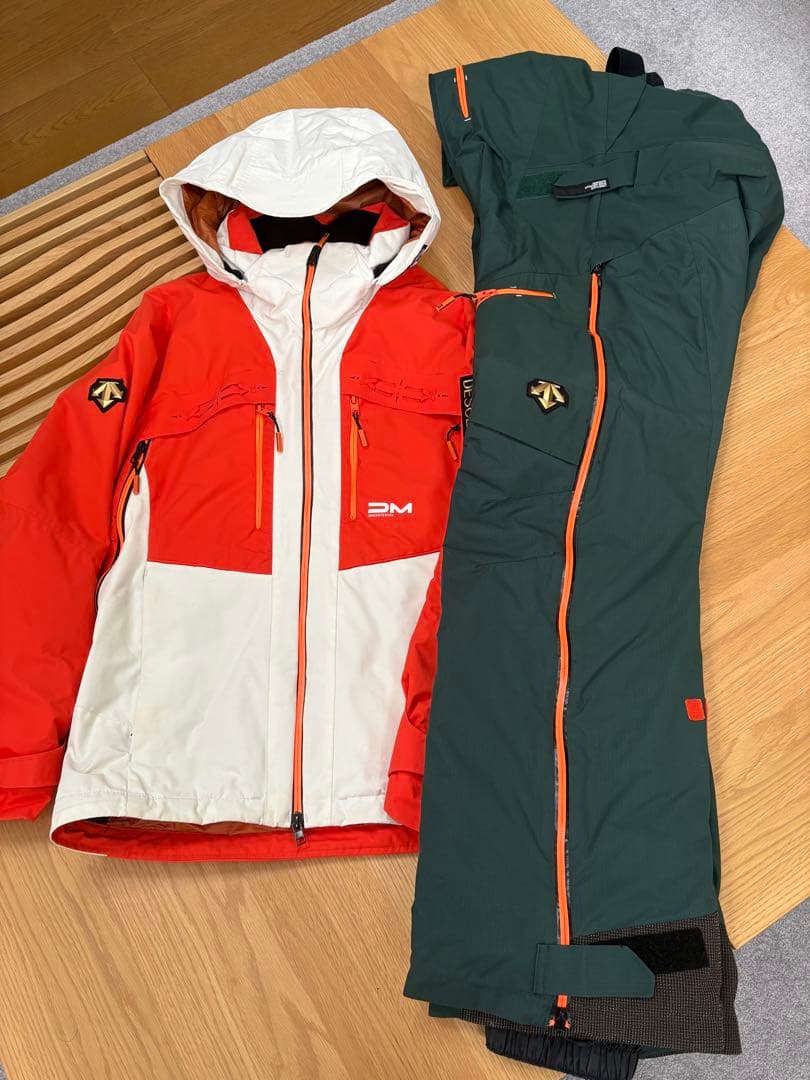 デサントDM スキーウェア オレンジ/ホワイト