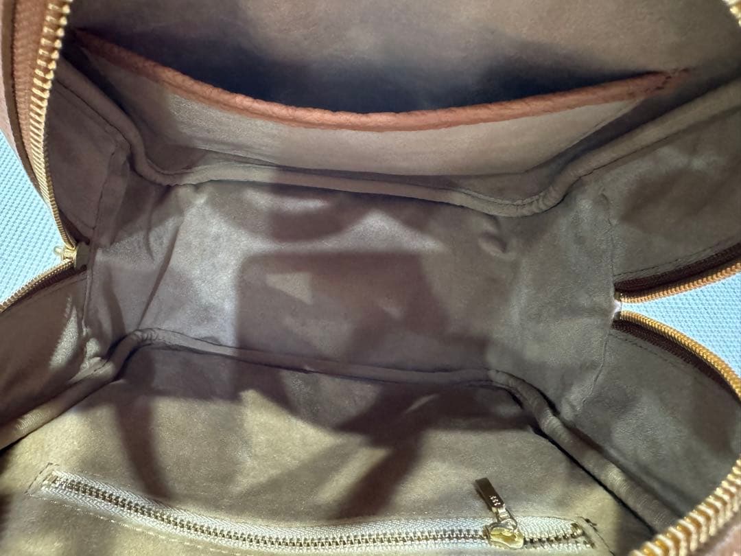 チーバッグ　スクエア　ボストンバッグ　キャメル