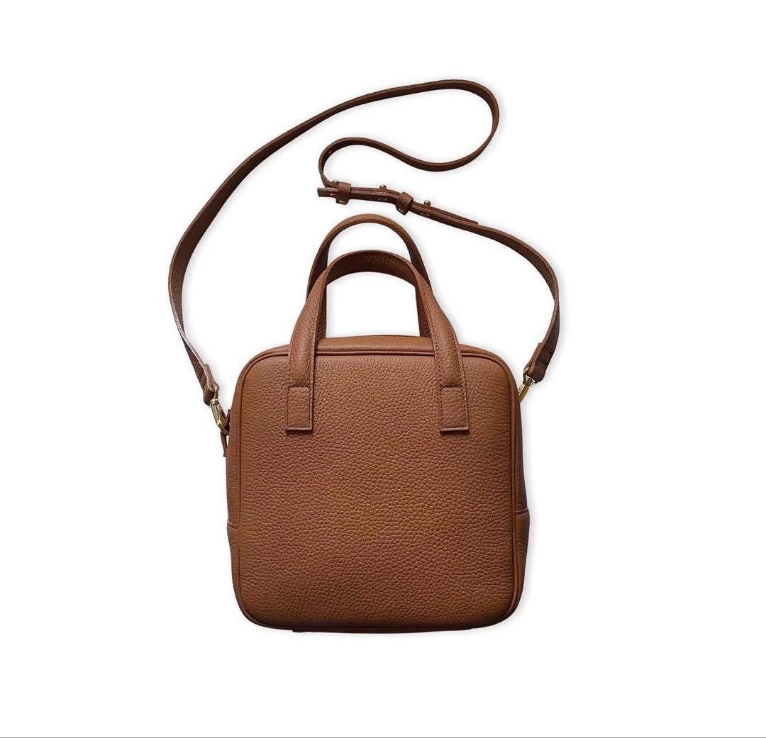 チーバッグ　スクエア　ボストンバッグ　キャメル