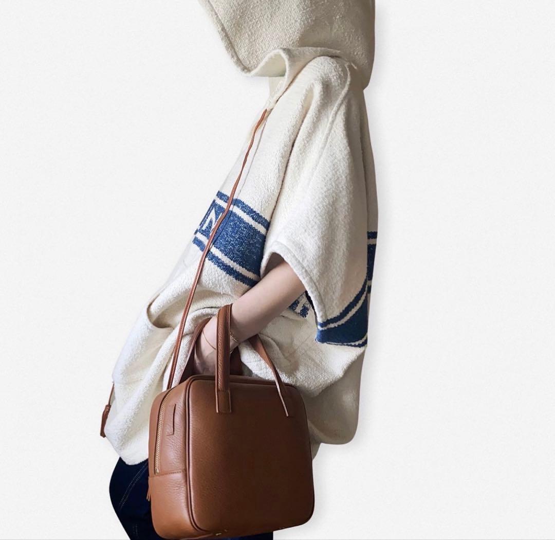 チーバッグ　スクエア　ボストンバッグ　キャメル