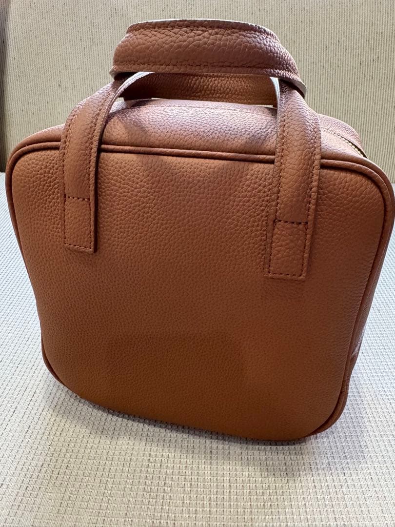 チーバッグ　スクエア　ボストンバッグ　キャメル