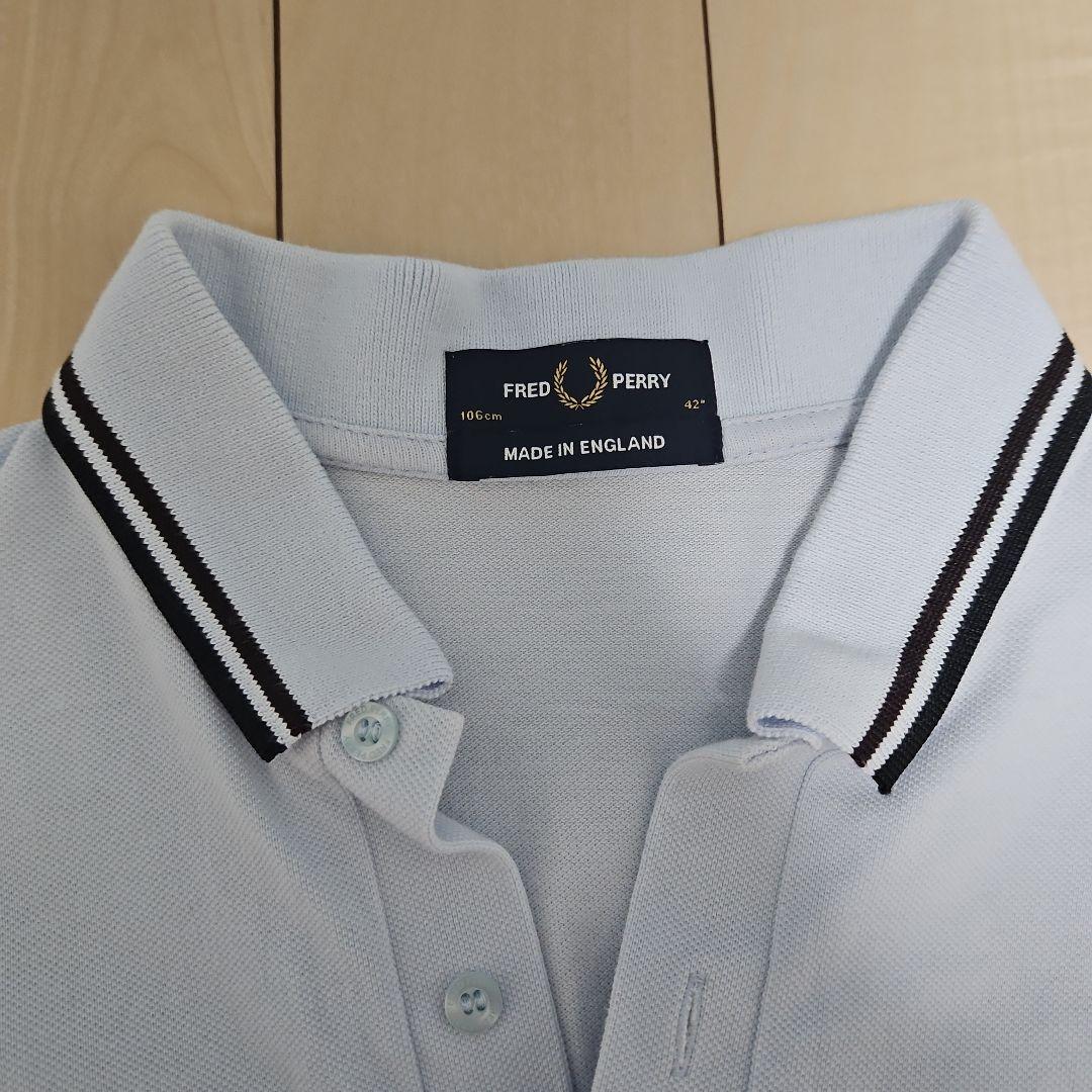 FRED PERRY ライトブルーポロシャツ