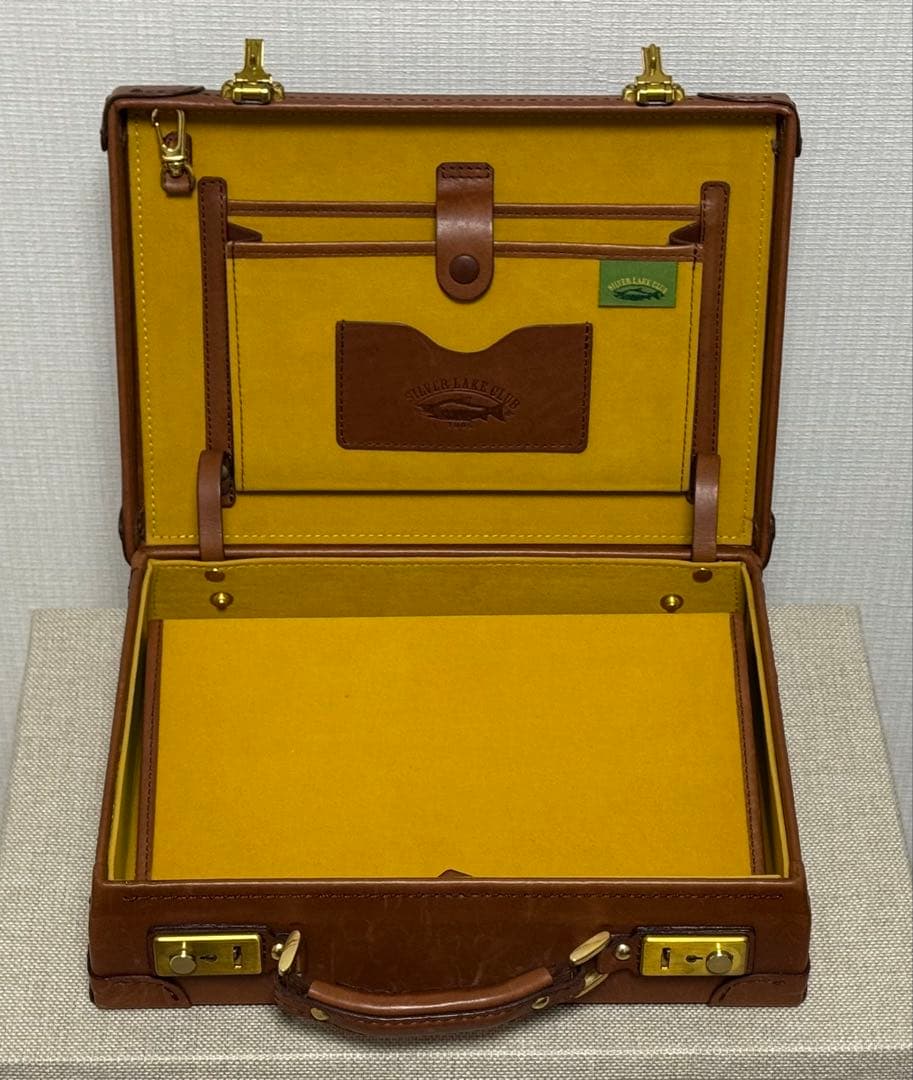 ppm 、SILVER LAKE CLUB レザーのミニトランク