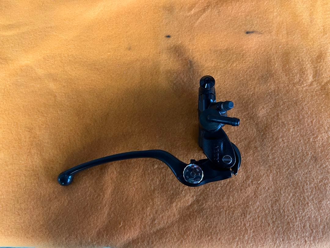 デイトナ　ニッシン　ラジアルマスターシリンダー