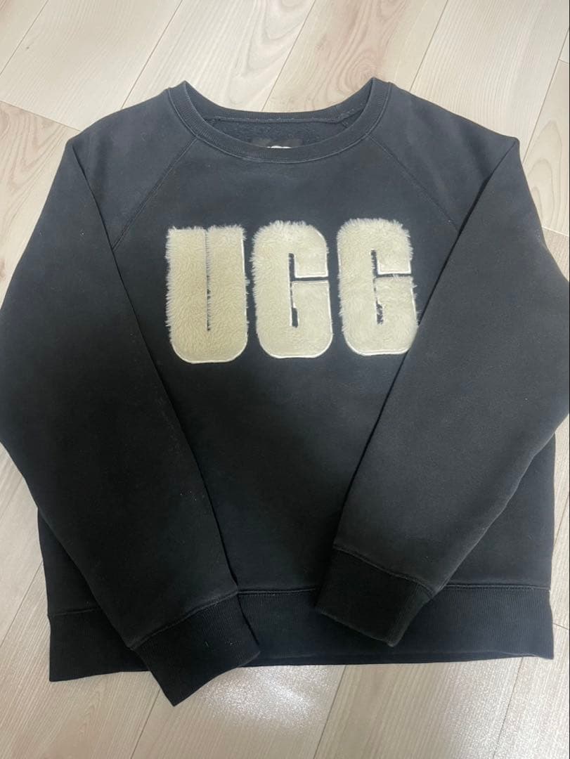 UGG スウェット アグ レディース マデリン ファジー ブラック ロゴ