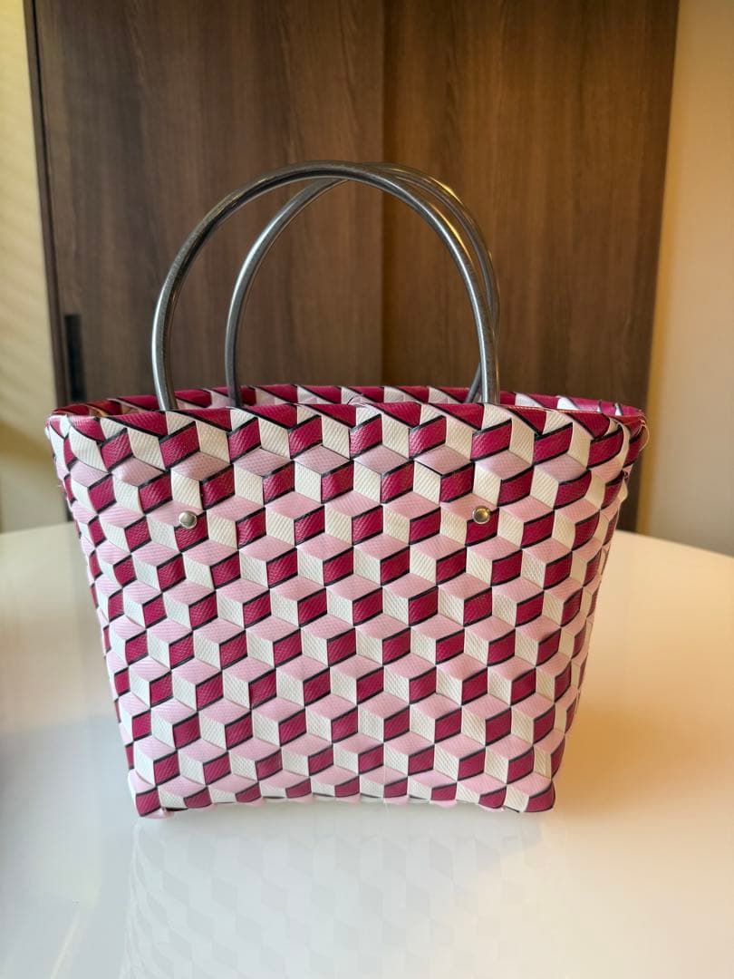 MARNI MARKET編み込みかごバッグ⭐︎マルニマーケット　かご　ピンク
