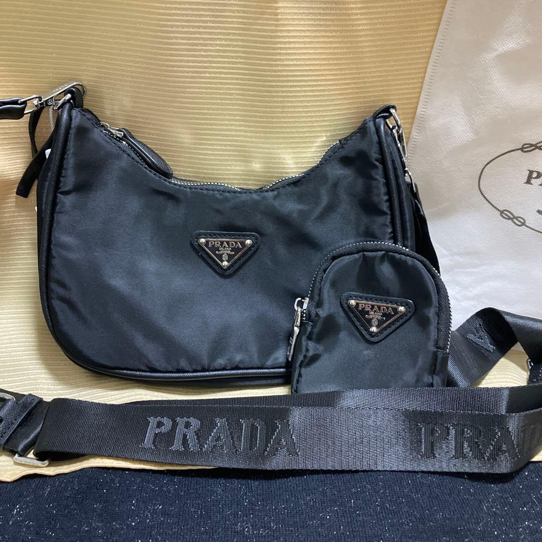 PRADA ブラック ショルダーバッグ ポーチ付き ノベルティー