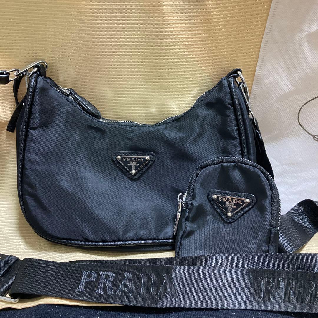 PRADA ブラック ショルダーバッグ ポーチ付き ノベルティー