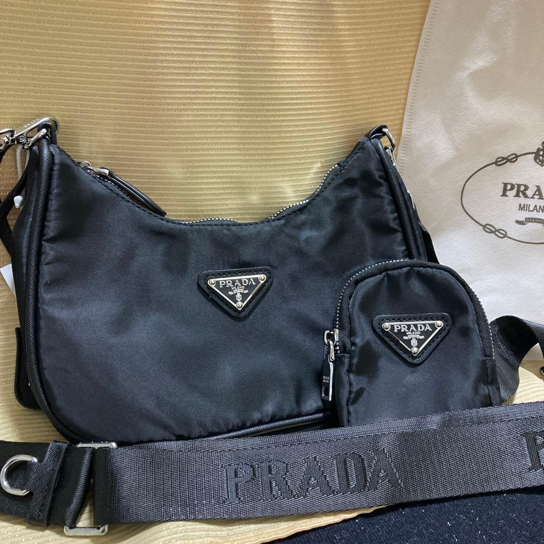 PRADA ブラック ショルダーバッグ ポーチ付き ノベルティー