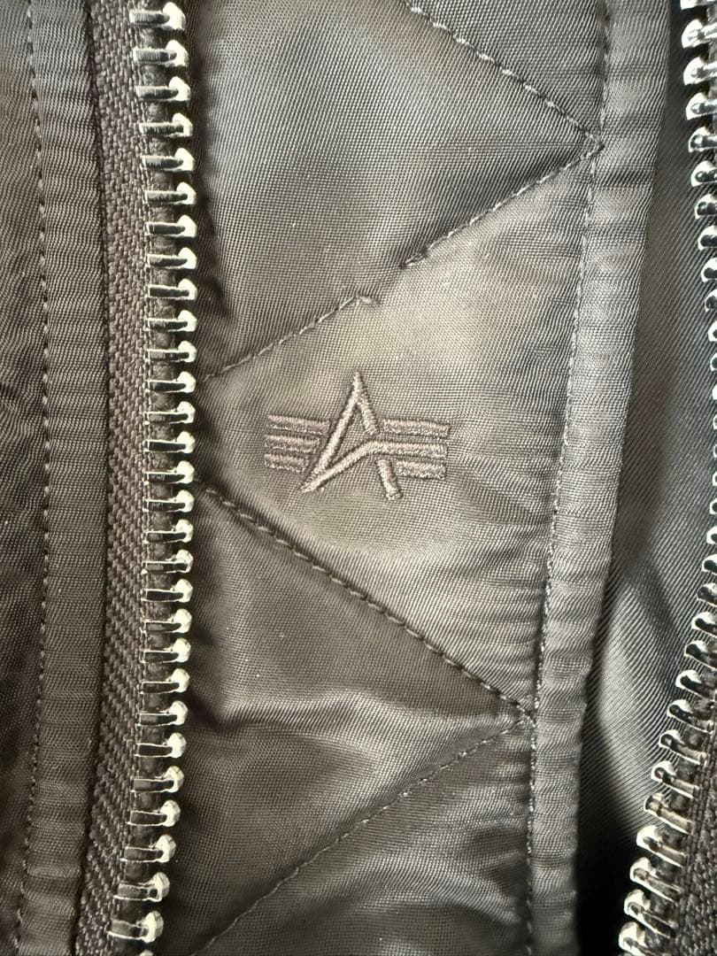 ALPHAフライトジャケットRVCAコラボMA1