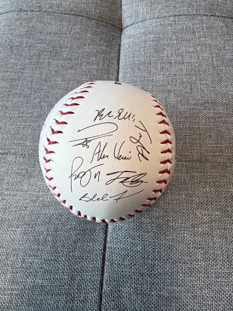 ドジャース ワールドシリーズ記念プリント選手サインボール 2025大谷