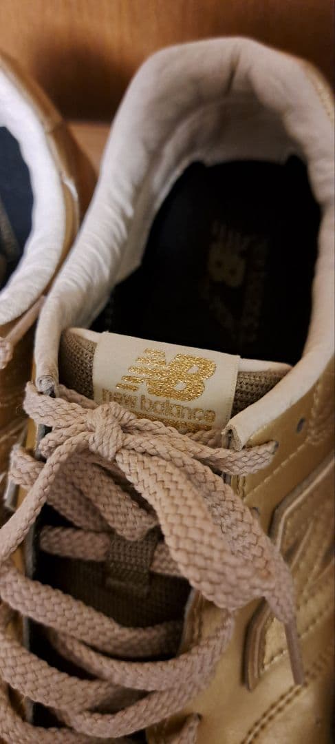 new balance　ゴールド シルバー スニーカー 2足セット996