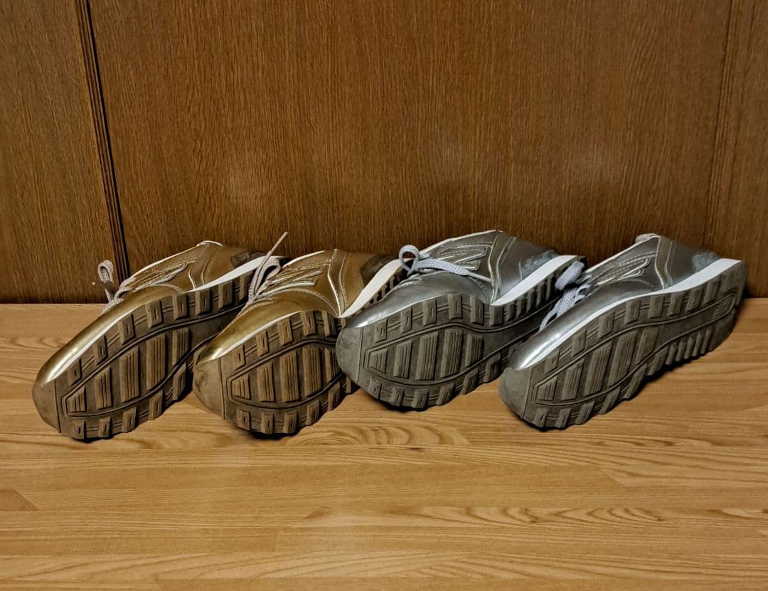 new balance　ゴールド シルバー スニーカー 2足セット996