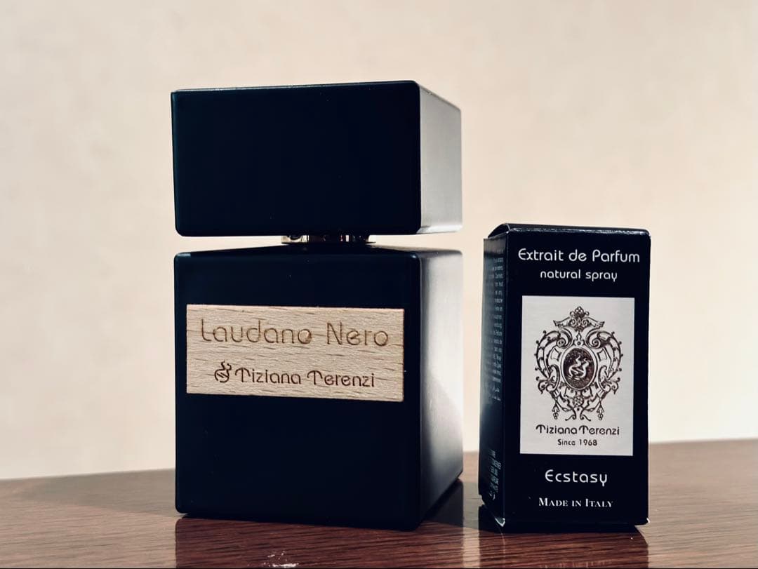 Tiziana Terenzi Laudano Nero ラウダーノ・ネロ