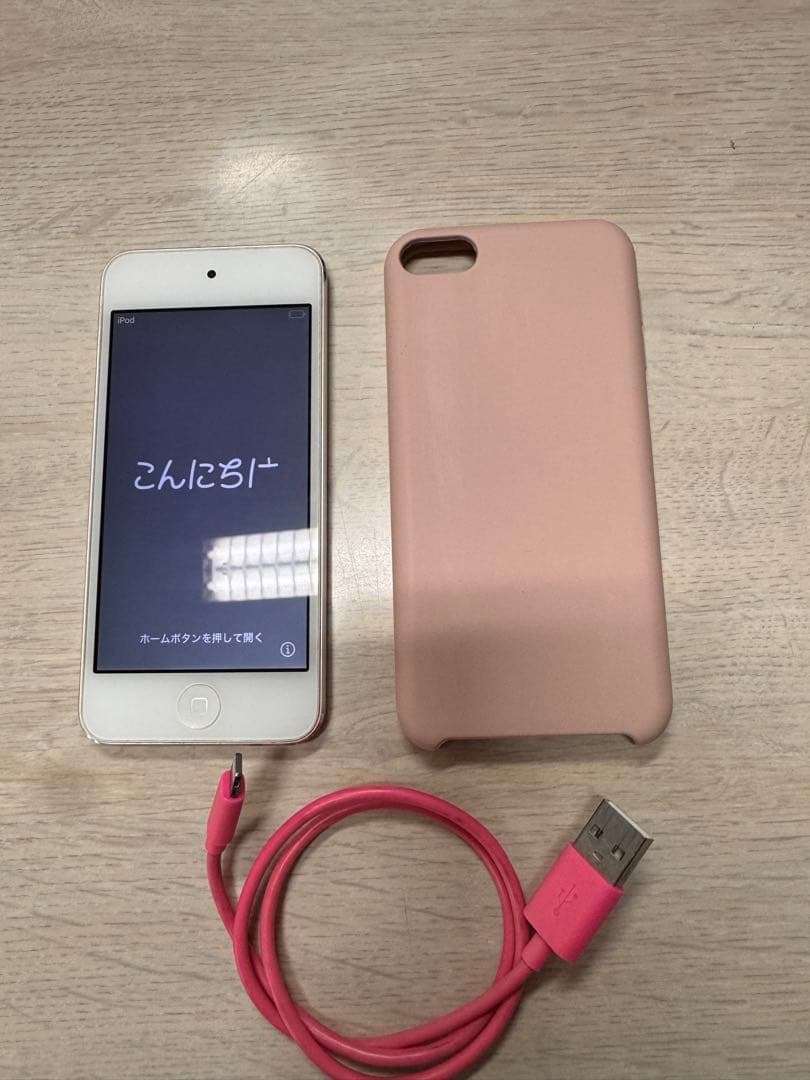 ipod touch 第7世代 シルバー　32GB ケース付き！