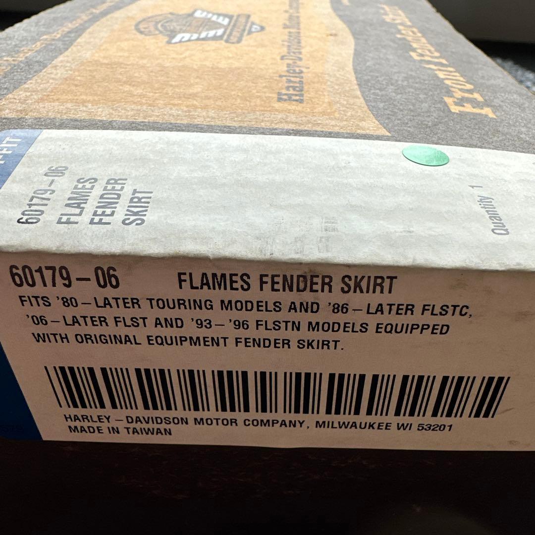 新品　ハーレー純正　フレイム　フェンダースカート　ツーリング　FLST