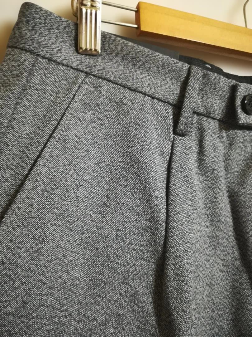 新品 HUGO BOSS 1プリーツ ウールスラックス グレー サイズ48