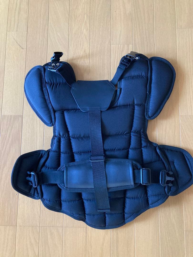 新品　野球　硬式用　キャッチャー　プロテクター　ブラック　送料無料　匿名配送