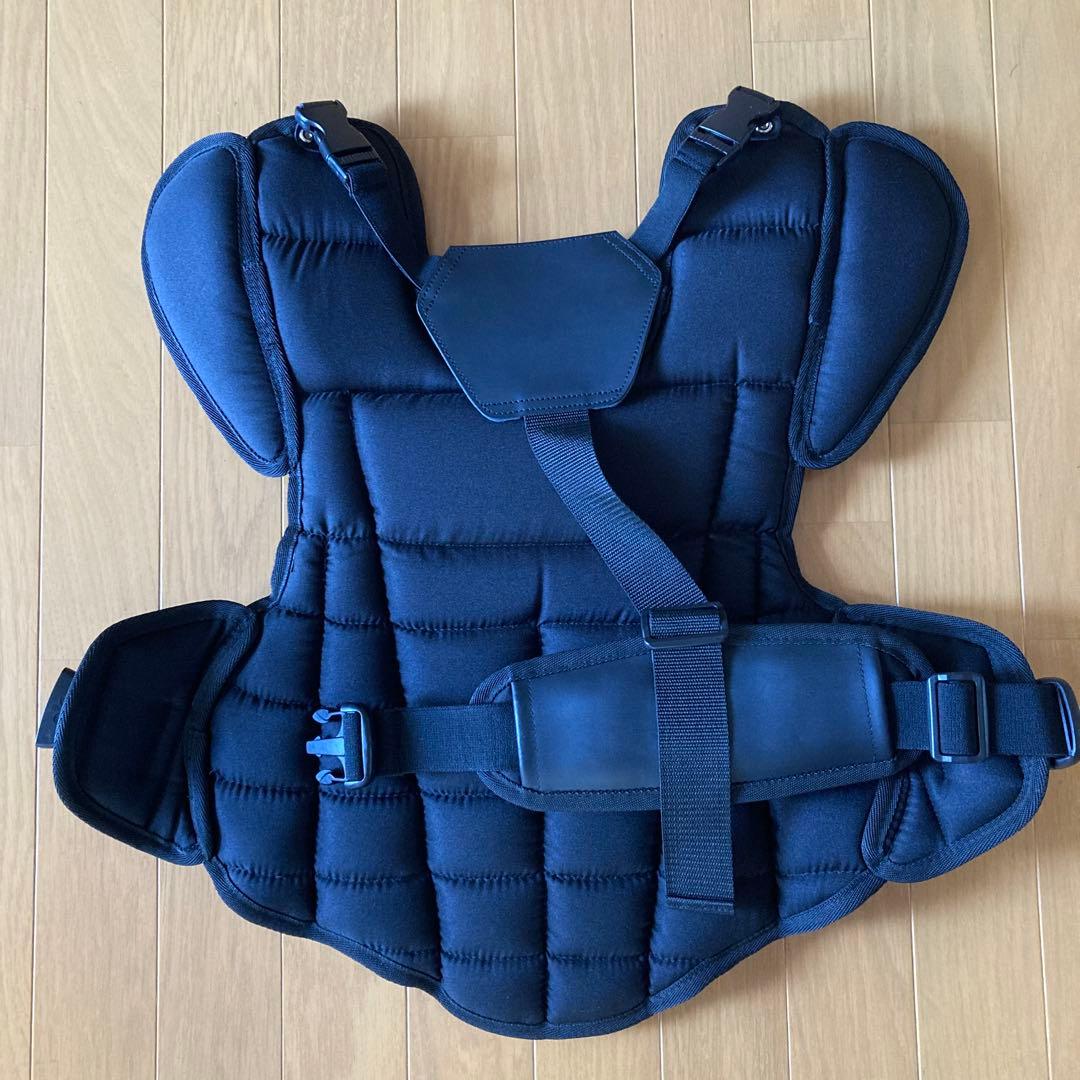 新品　野球　硬式用　キャッチャー　プロテクター　ブラック　送料無料　匿名配送