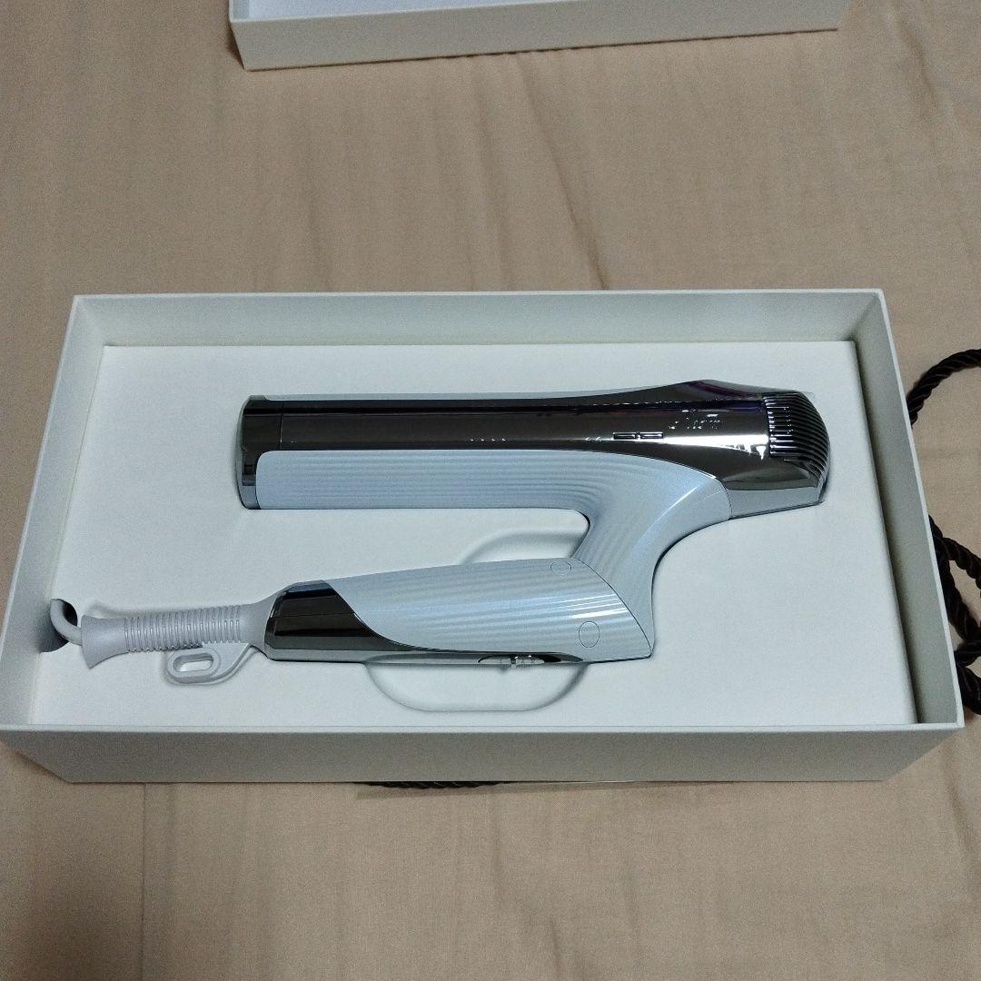 ReFa BEAUTECH DRYER SMART W ドライヤーand au様