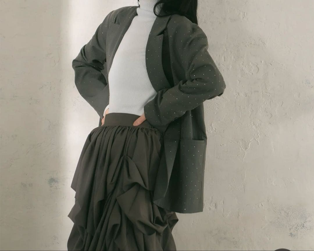 Olu. ラインストーンジャケット　新品未使用タグ付き　(color=グレー)