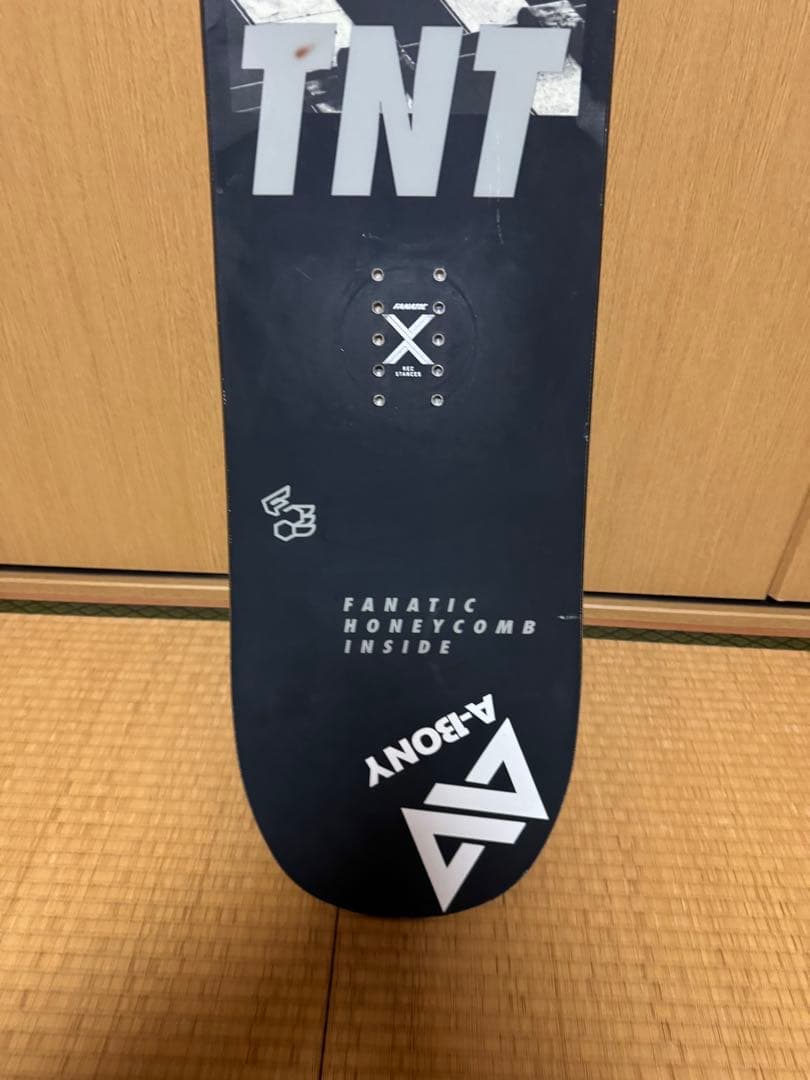 FNTC TNT スノーボード