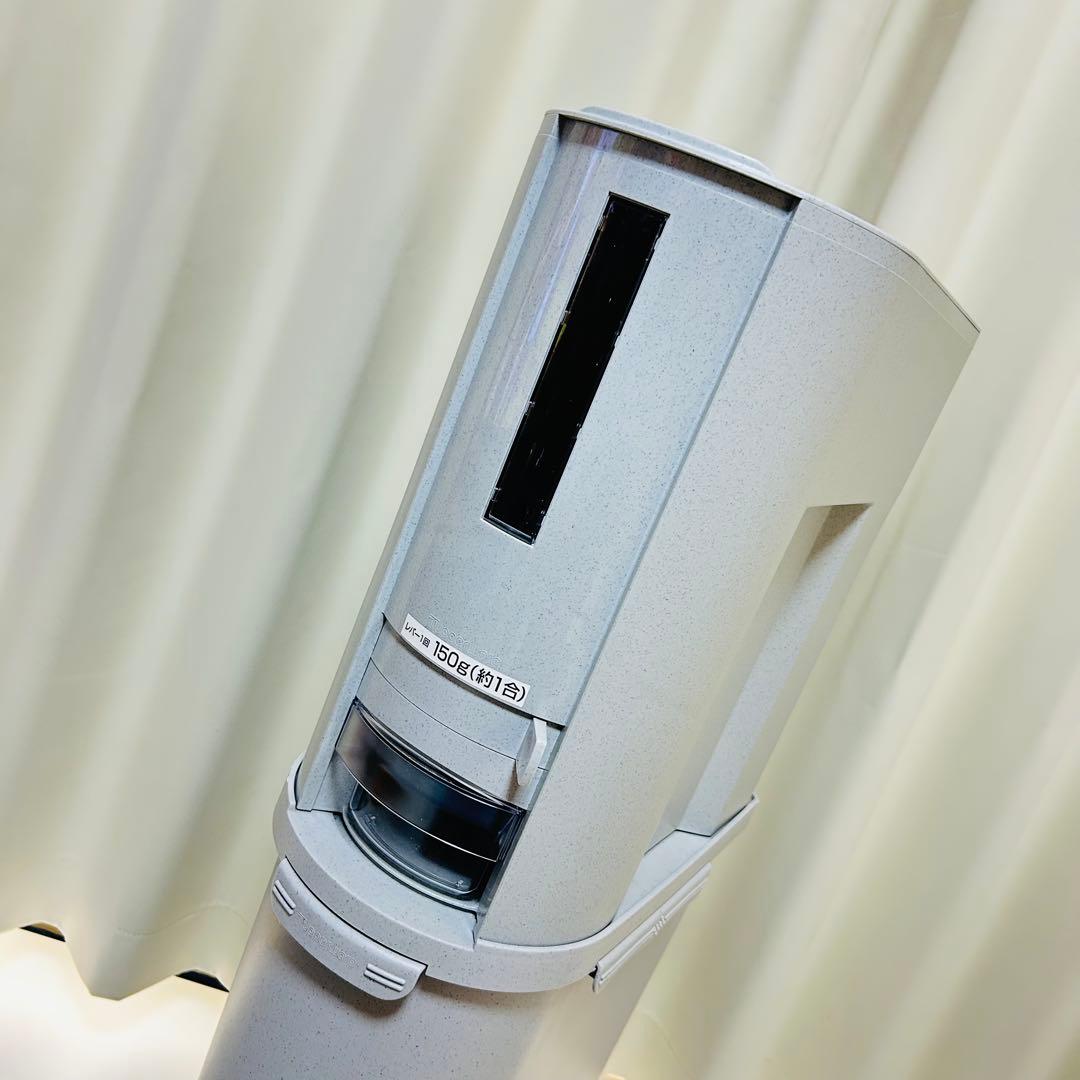 【極美品】Tupperware 米びつ ストッカー&キャスター付き