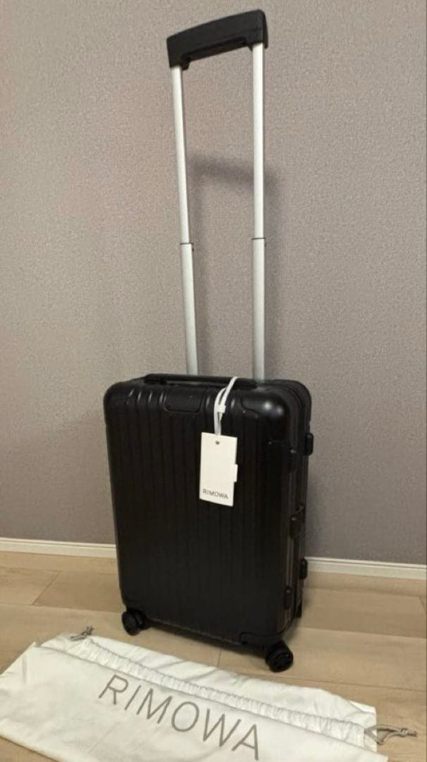 RIMOWA ブラック キャリーケース