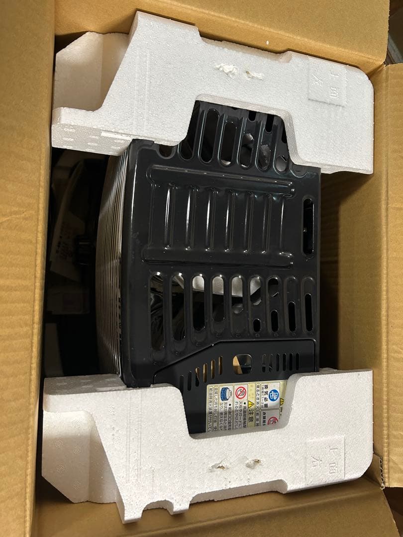 【未使用品】TOYOTOMI NRC-S28E8 シルバー ストーブ