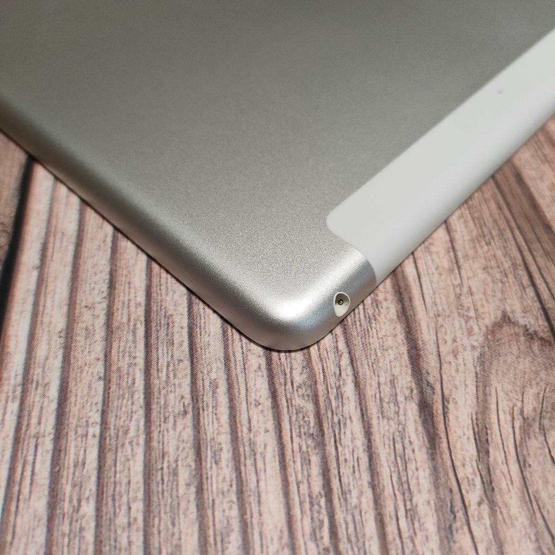 iPad 第6世代 32GB SIMフリー 美品