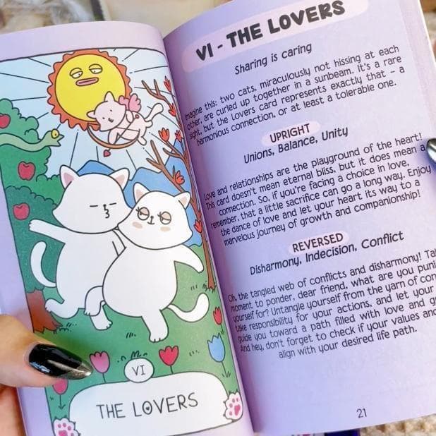 【正規品タロットカード】脱力感満載の可愛い猫たちが楽しくキュートなタロットデッキ