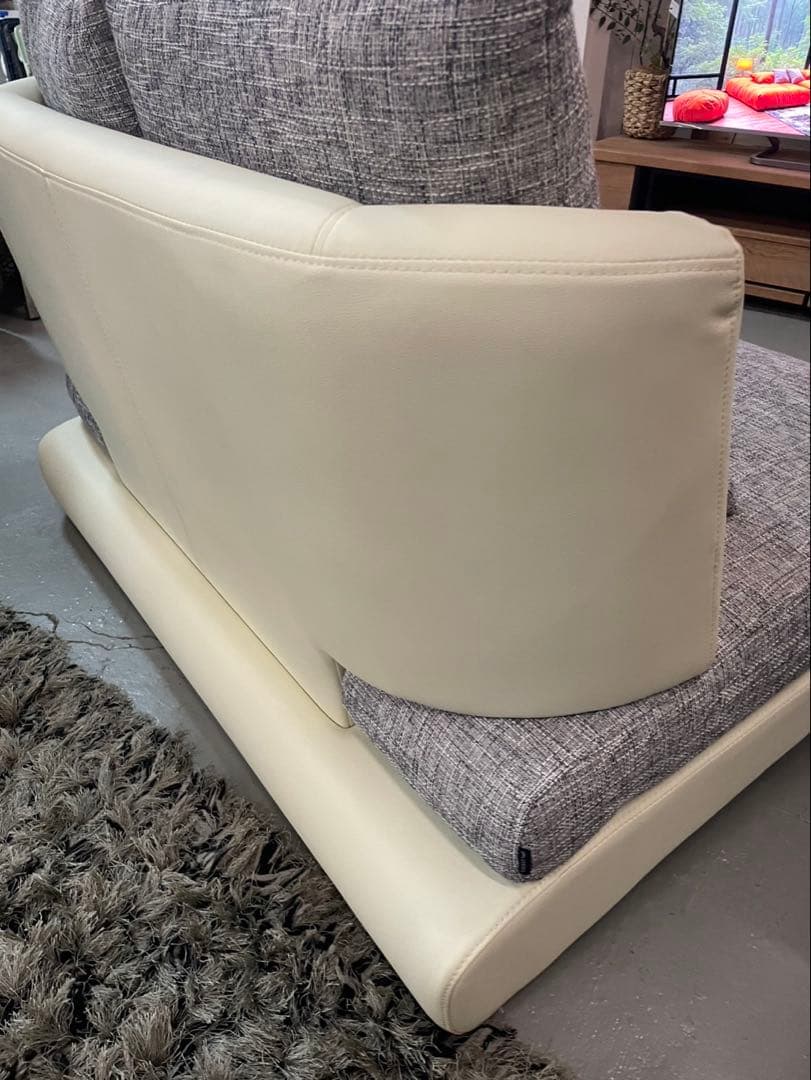 アルモニア　Bella curva カウチタイプ