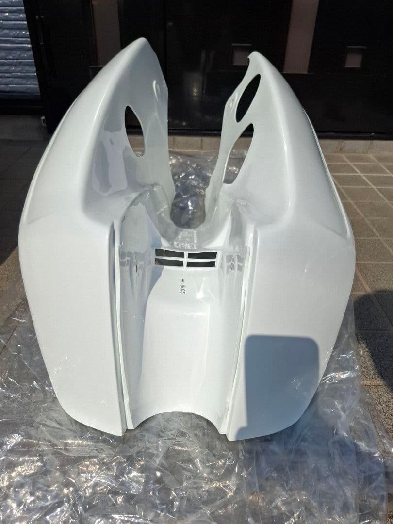 スーパーカブ 純正部品 レッグシールド B（シャスタホワイト）