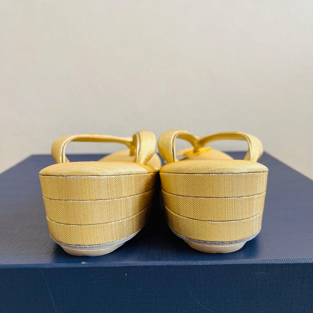 【未使用品】礼装用草履バッグ　結婚式　黒留袖 フォーマル　Mサイズ