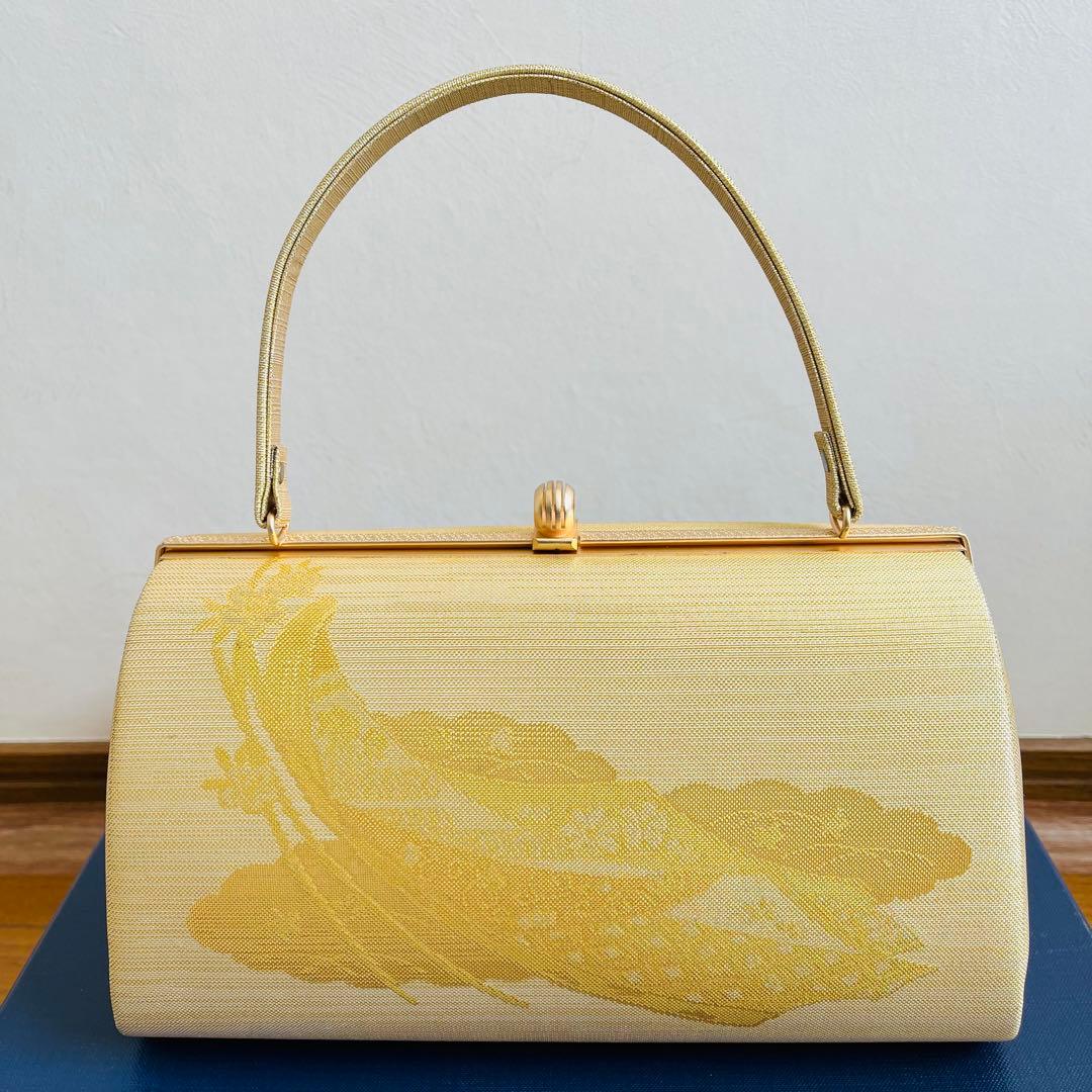 【未使用品】礼装用草履バッグ　結婚式　黒留袖 フォーマル　Mサイズ